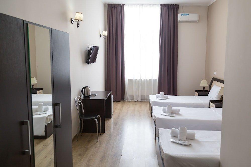 Backstreet Hotel - Near Tbilisi Central Exterior photo